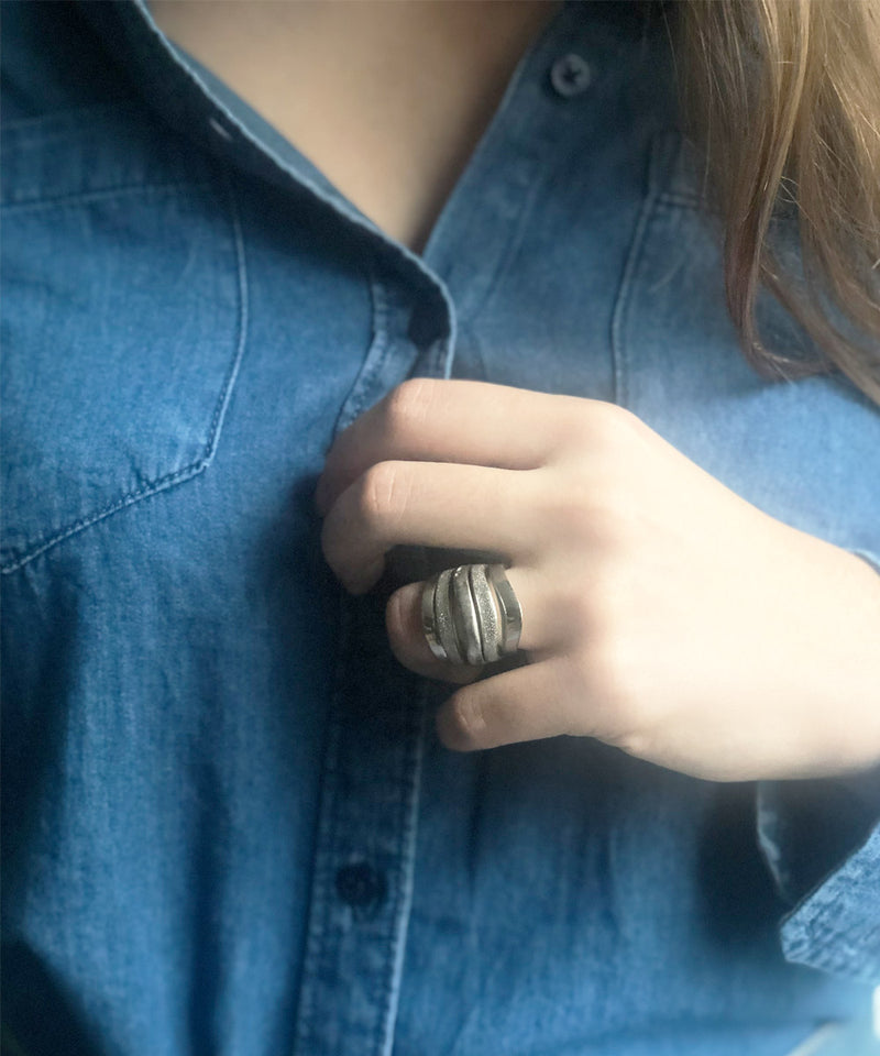 metron Grande bague argent graphique
