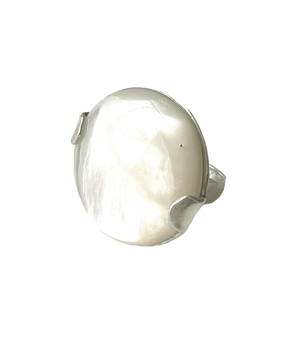 Grosse bague nacre ronde en argent