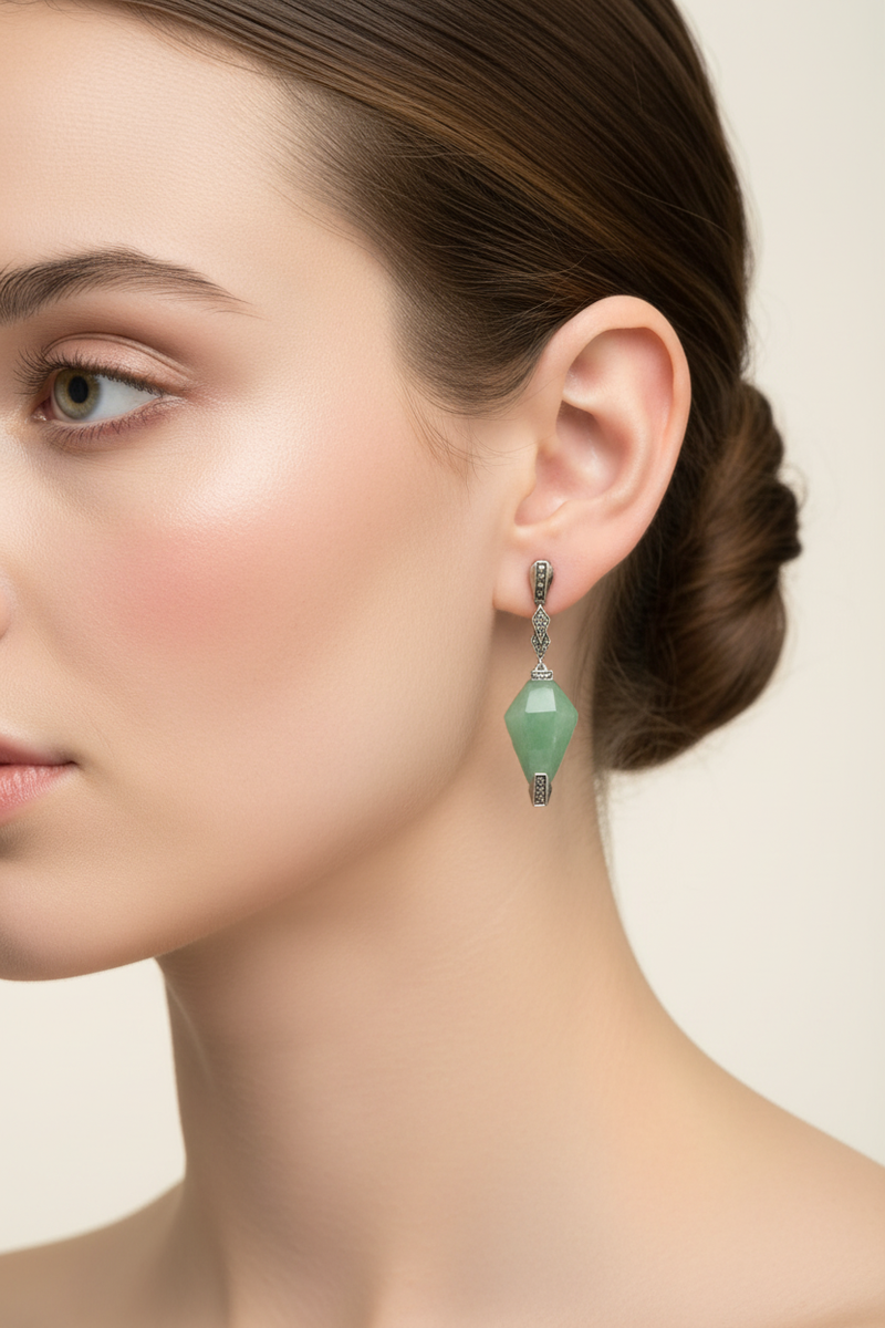 Boucles d'oreilles jade pendantes losanges en argent et marcassites