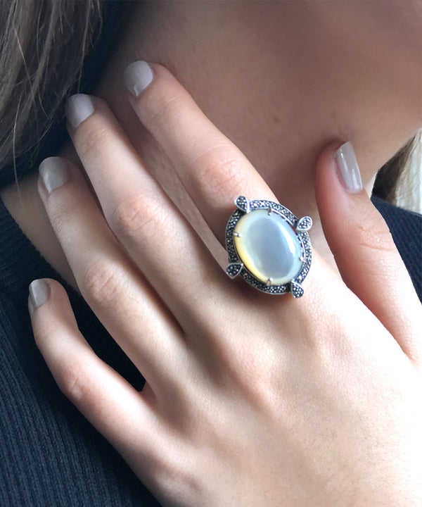 Bague En Argent 925 - Nacre, Marcassites Et Cabochon - Taille 58 - Modèle 2015 - Occasion