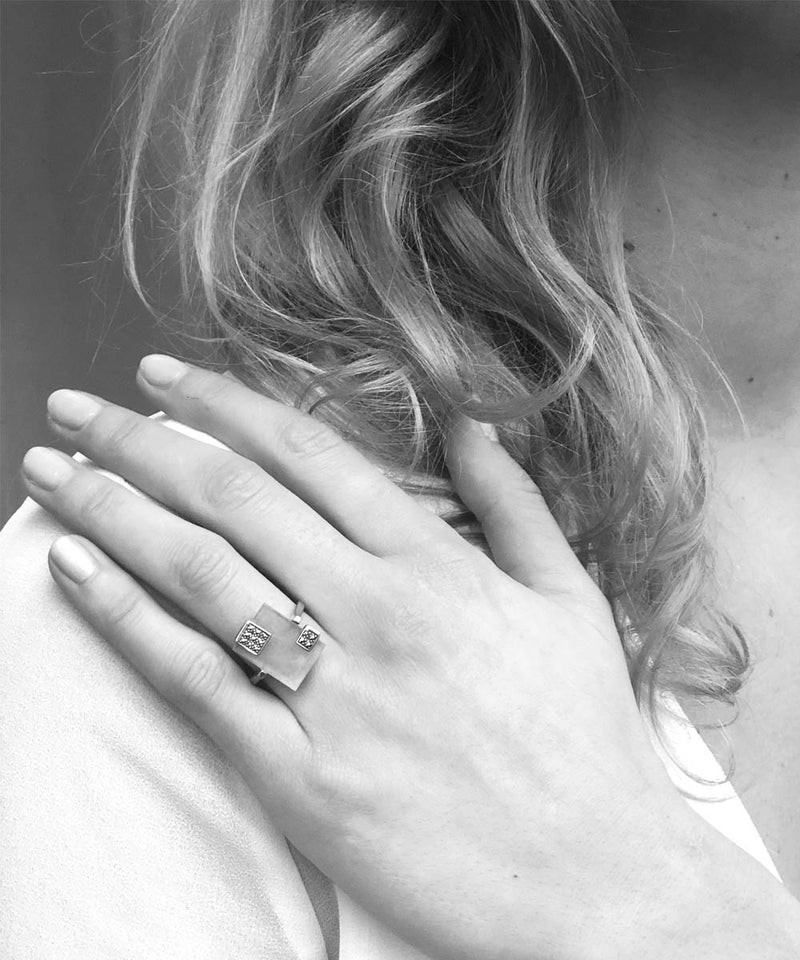 Mireille carnelian ring in silver and marcasites