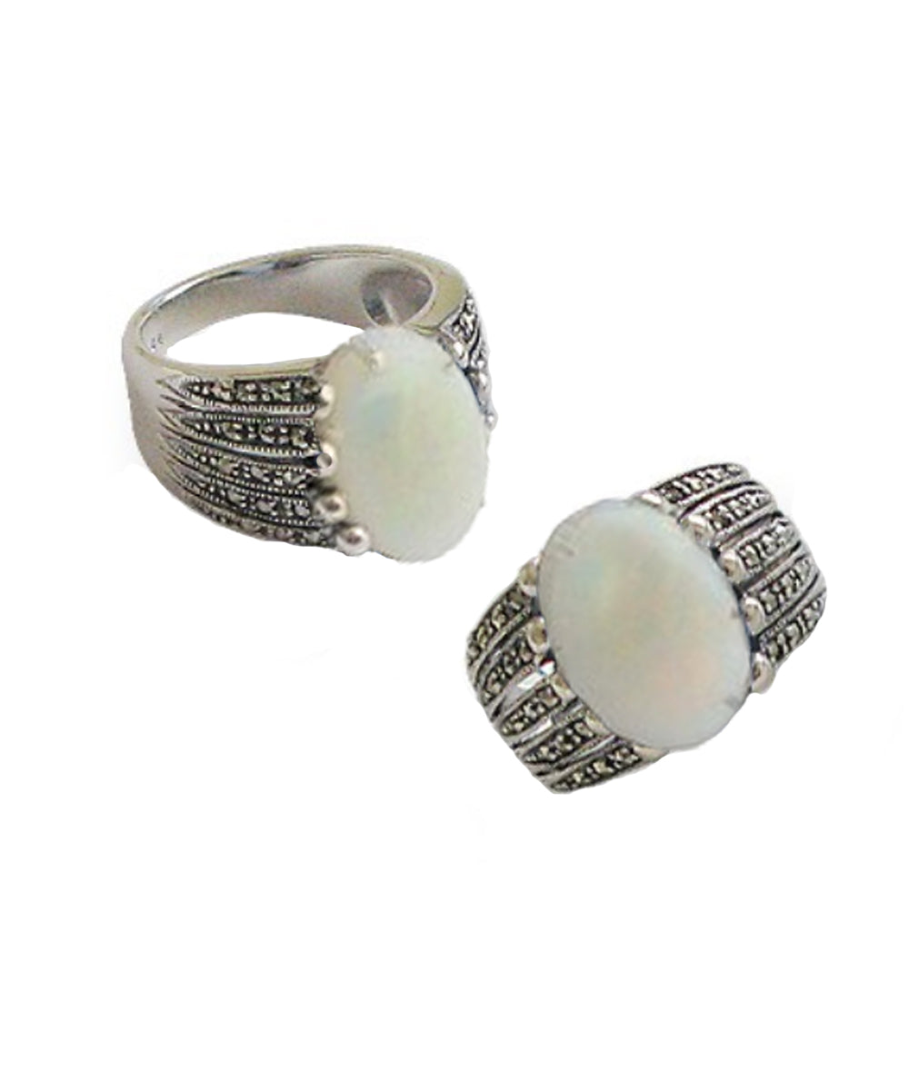 bague opale art déco en argent et marcassites de face et de coté