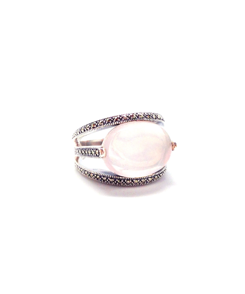 Bague quartz rose art déco ovale en argent 925 et marcassites