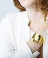 bracelet-jonc-eloise-fiorentino-doré-avec-crystal porté