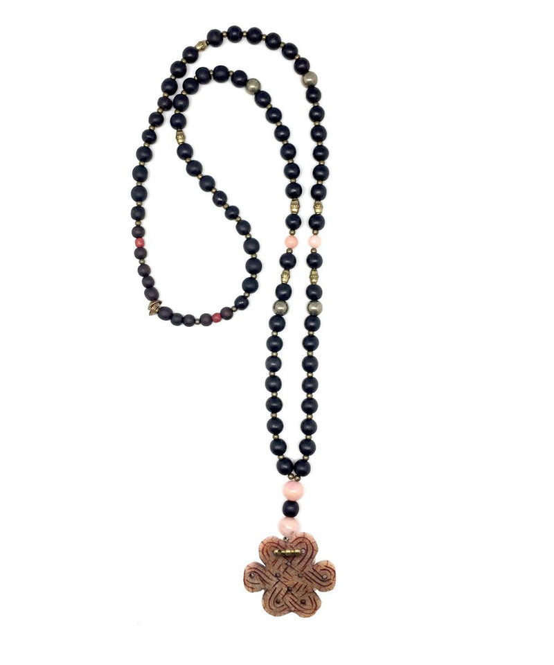 Long necklace with wooden and pink jade beads - Jewels of Mala