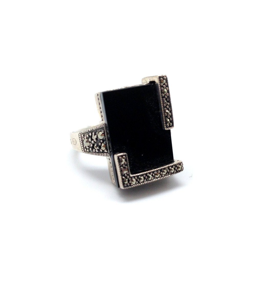 Bague onyx, argent et marcassite créateur art déco
