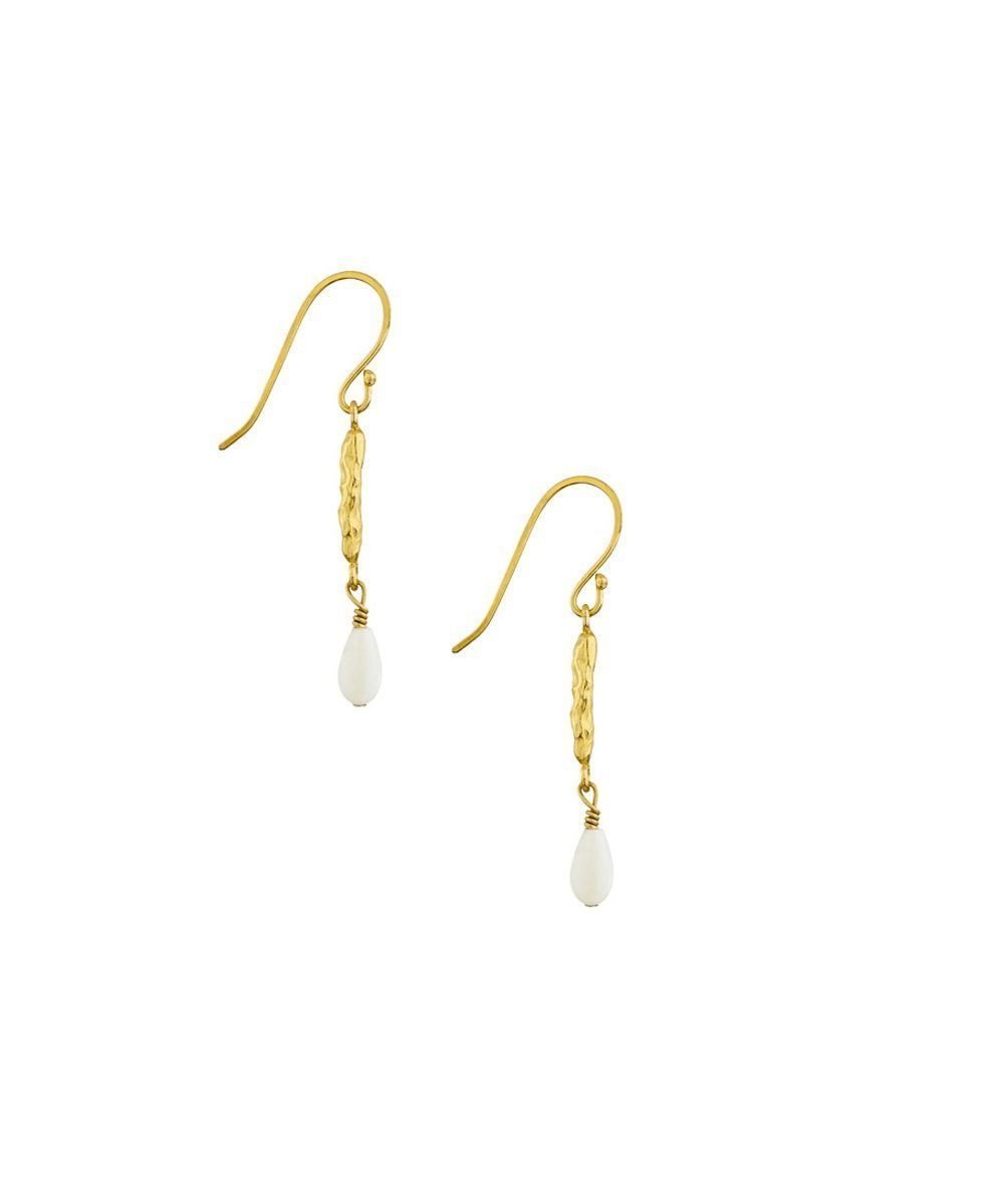 Boucles d'oreilles martelées, dorure à l'or fin et perle de nacre - "Cocon" eloïse fiorentino