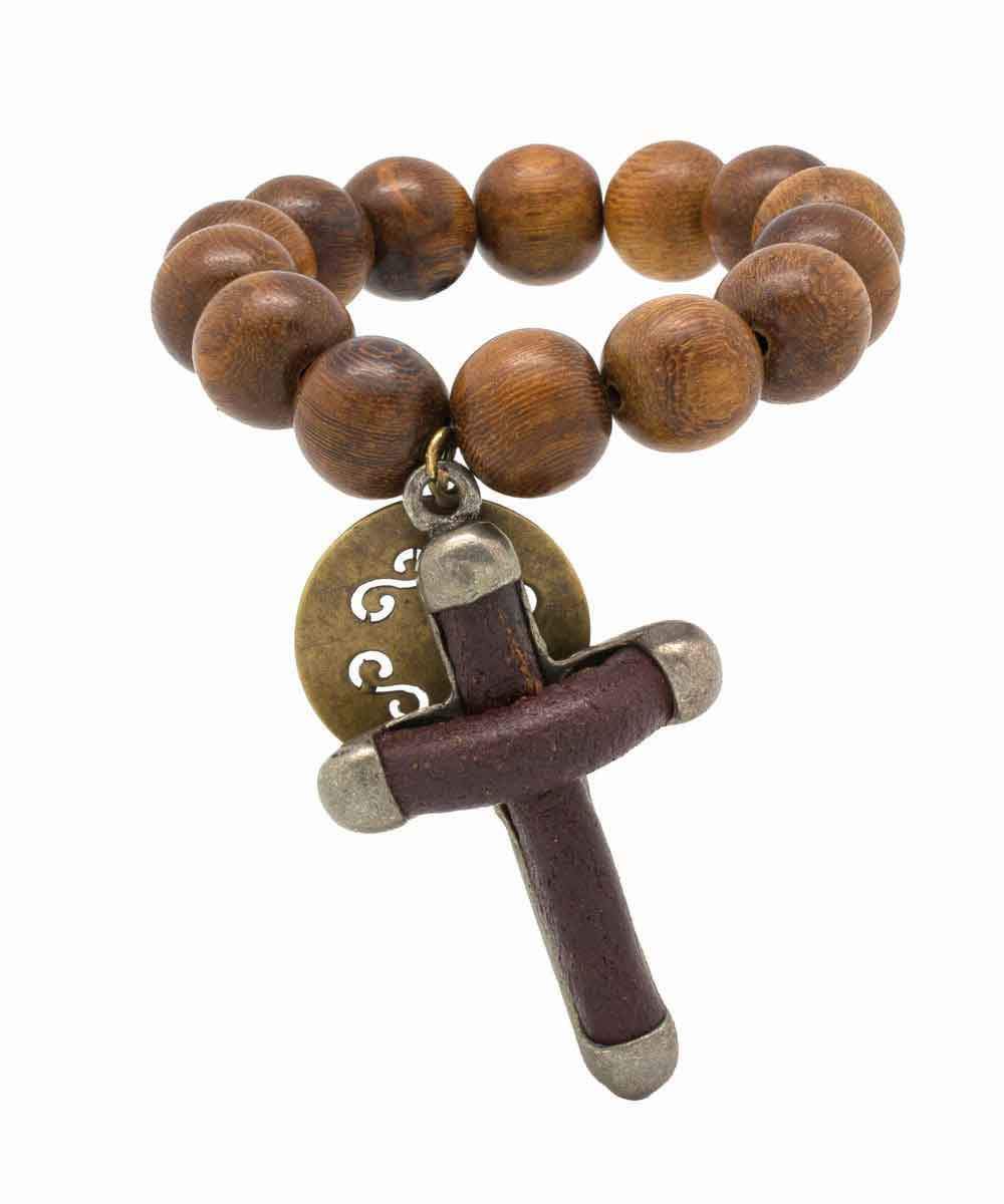bracelet-en-boix-avec-pendentif-croix-médaille-lessisrare Editions LESSisRARE Bijoux