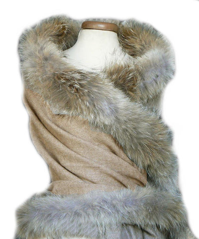 etole-fourrure-beige-pour-femme Editions LESSisRARE
